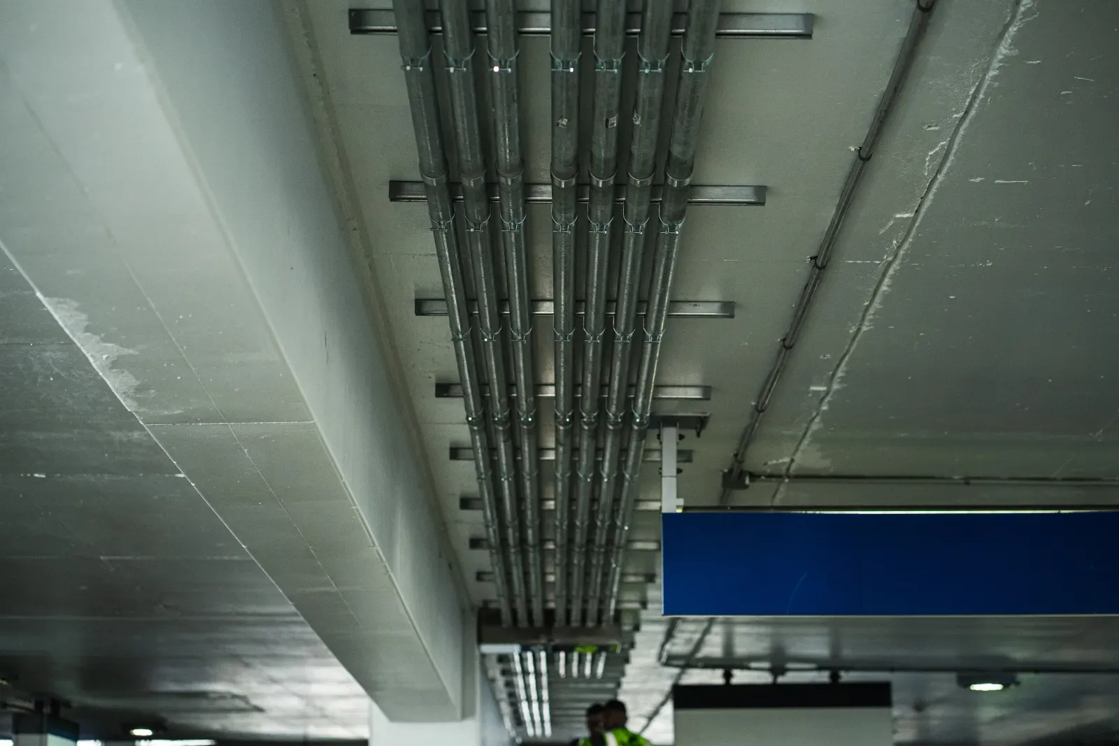 Infraestructura de Carport Solar en el Aeropuerto — 4